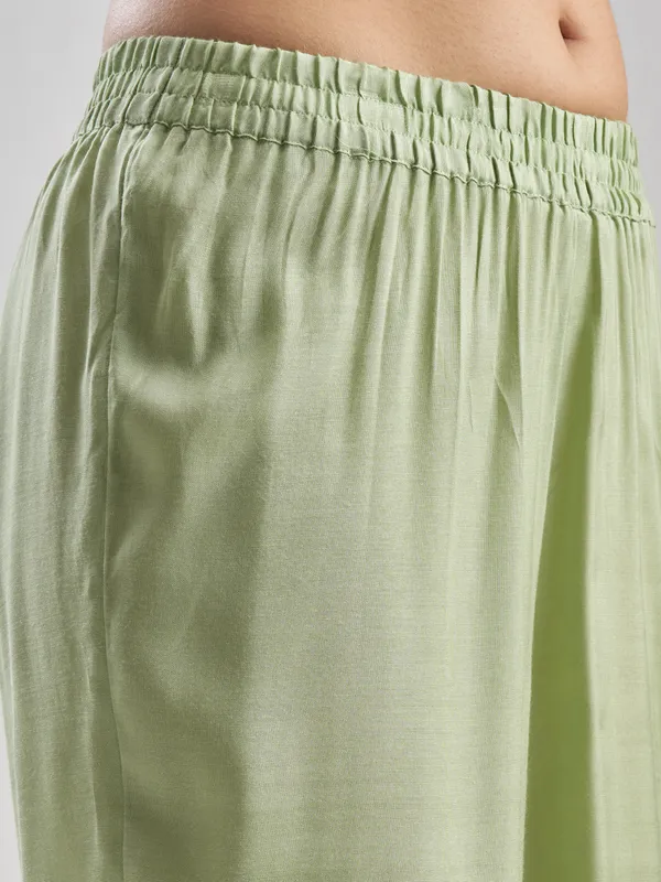 Vishudh Women Green Embroidered Kurta With Trouser And Dupatta