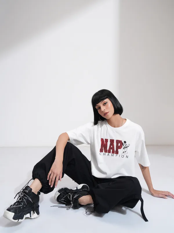 Disney By Tokyo Talkies Women White Mickey Mouse Printed Round Neck T-Shirt