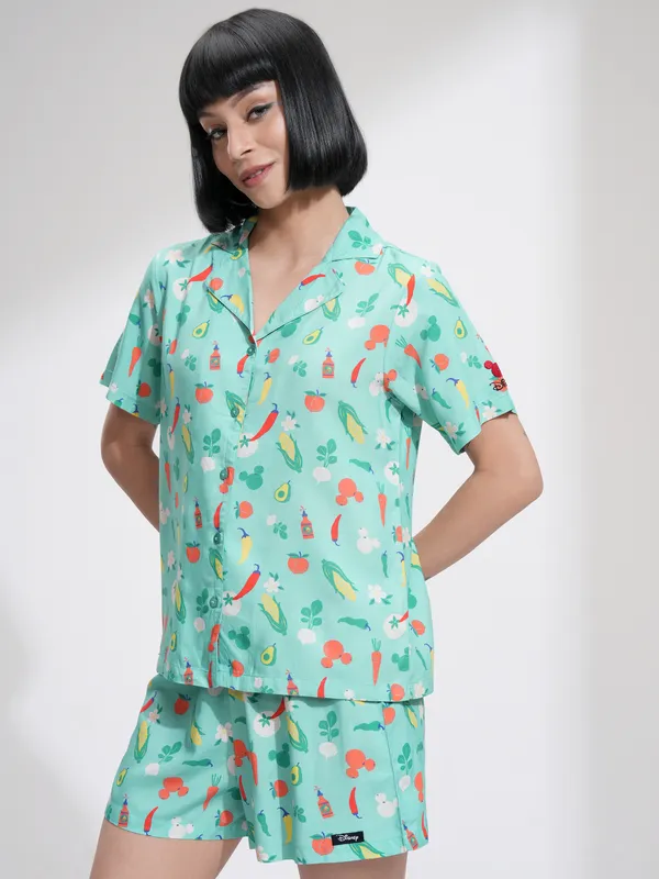 Disney By Tokyo Talkies Women Green Mickey Mouse Shirt With Short