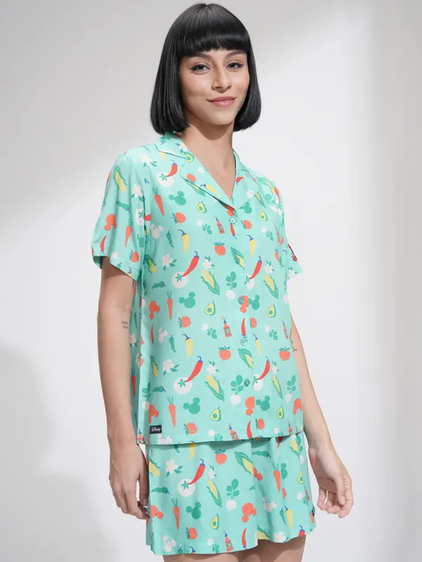Disney By Tokyo Talkies Women Green Mickey Mouse Shirt With Short