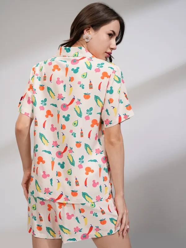 Disney By Tokyo Talkies Women Off White Mickey Mouse Shirt With Short