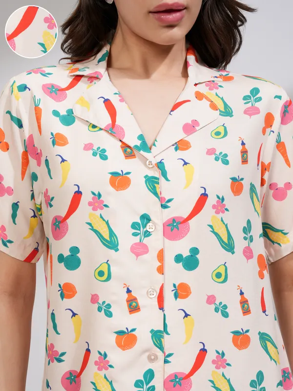 Disney By Tokyo Talkies Women Off White Mickey Mouse Shirt With Short