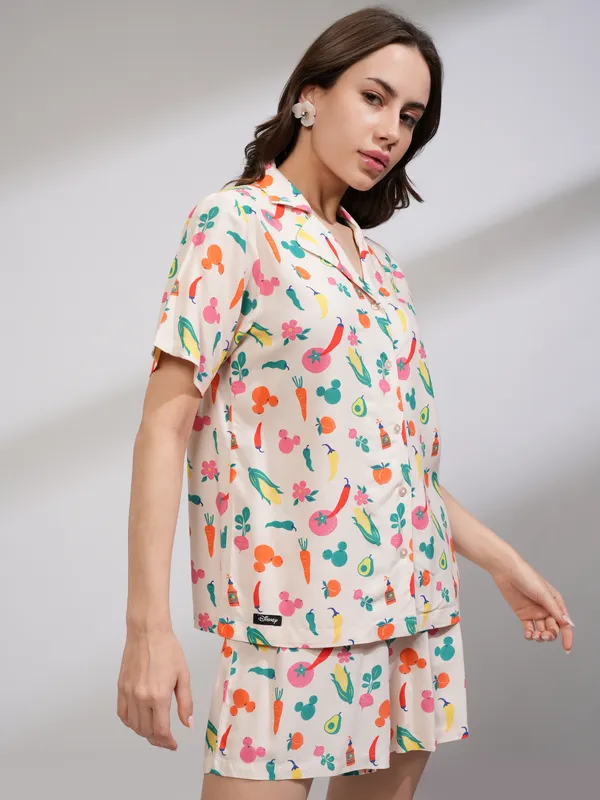 Disney By Tokyo Talkies Women Off White Mickey Mouse Shirt With Short