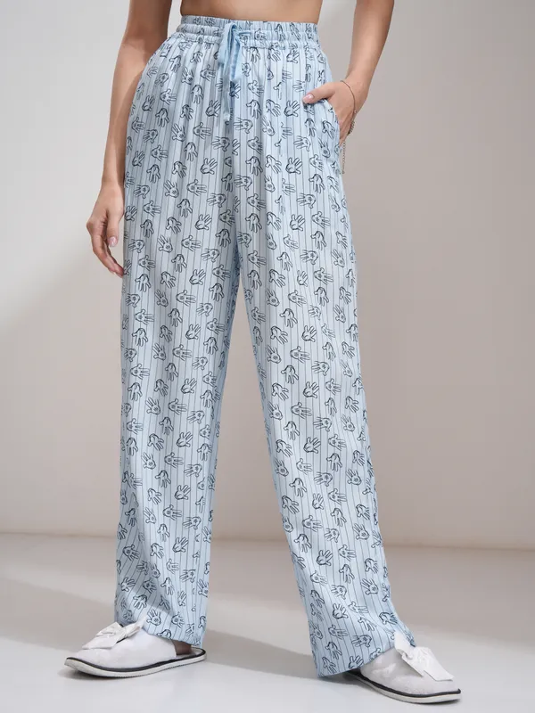 Disney By Tokyo Talkies Women Blue Mickey Mouse Shirt With Palazzos