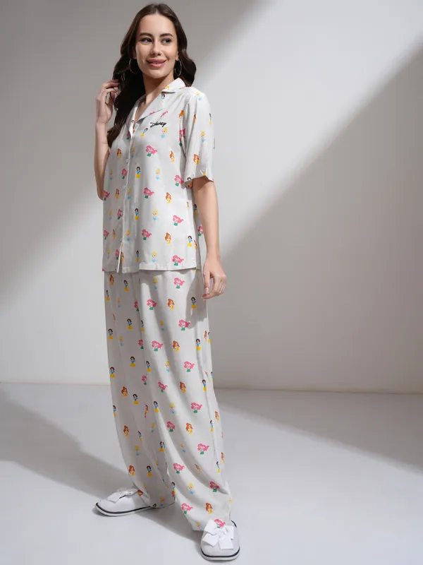 Disney By Tokyo Talkies Women Grey Disney Princess Shirt With Palazzos