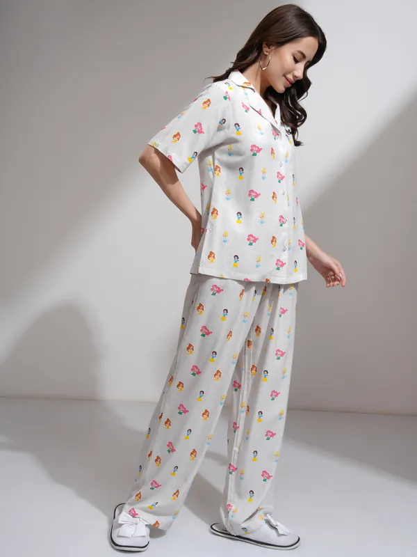 Disney By Tokyo Talkies Women Grey Disney Princess Shirt With Palazzos