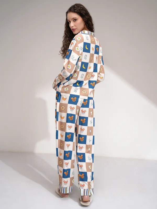 Disney By Tokyo Talkies Women Beige Mickey Mouse Shirt With Trouser