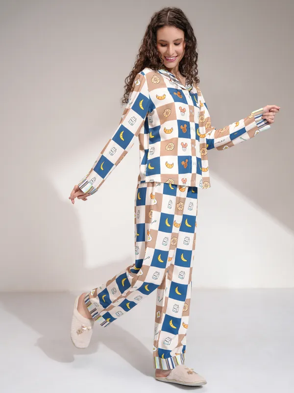 Disney By Tokyo Talkies Women Beige Mickey Mouse Shirt With Trouser