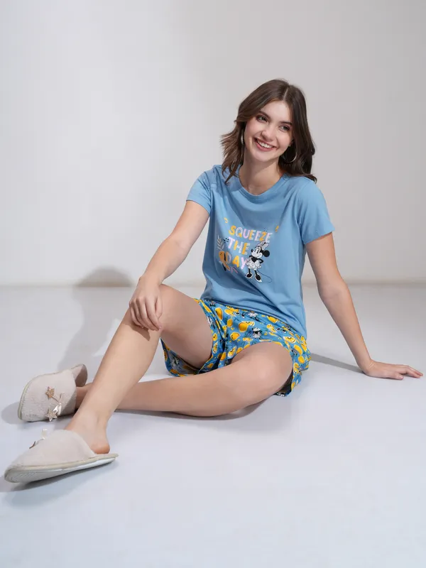 Disney By Tokyo Talkies Women Blue Minnie Mouse T-shirt With Short