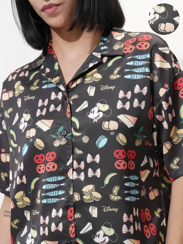 Disney By Tokyo Talkies Women Black Minnie Mouse Shirt With Short