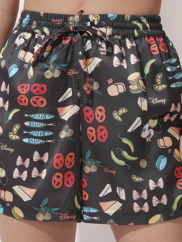 Disney By Tokyo Talkies Women Black Minnie Mouse Shirt With Short