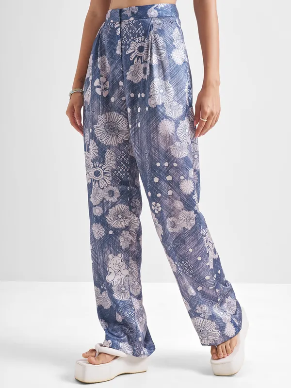 Disney By Tokyo Talkies Women Navy Blue Winnie The Pooh Shirt With Trouser Co-Ords