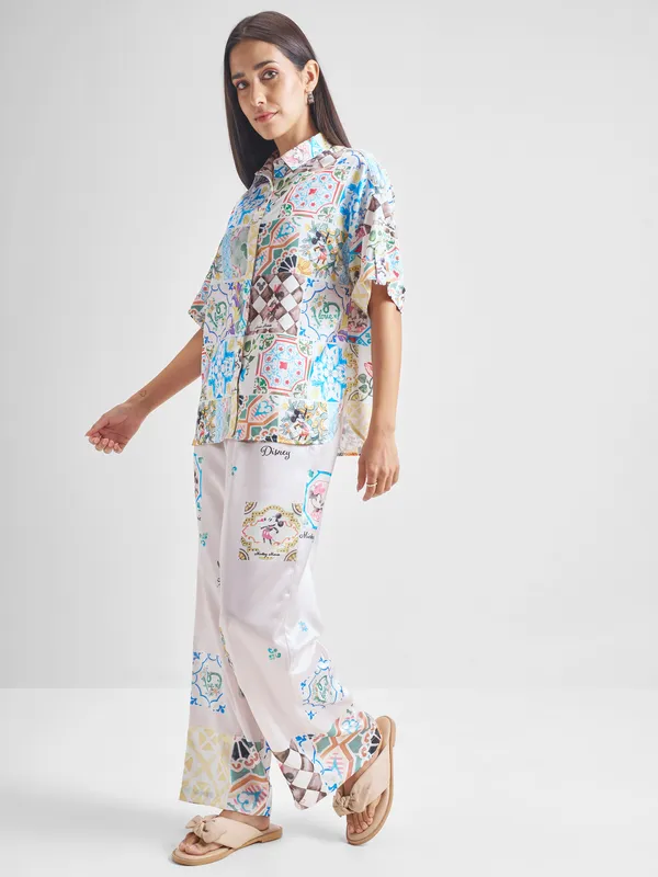 Disney By Tokyo Talkies Women Off White Mickey Mouse Shirt With Trouser Co-Ords