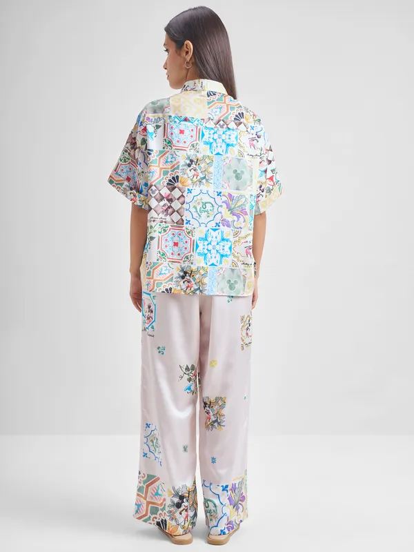 Disney By Tokyo Talkies Women Off White Mickey Mouse Shirt With Trouser Co-Ords