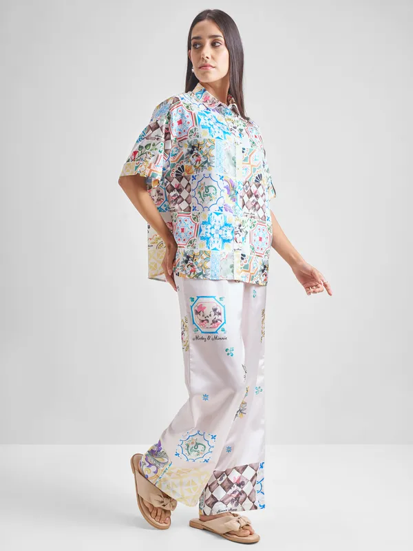 Disney By Tokyo Talkies Women Off White Mickey Mouse Shirt With Trouser Co-Ords