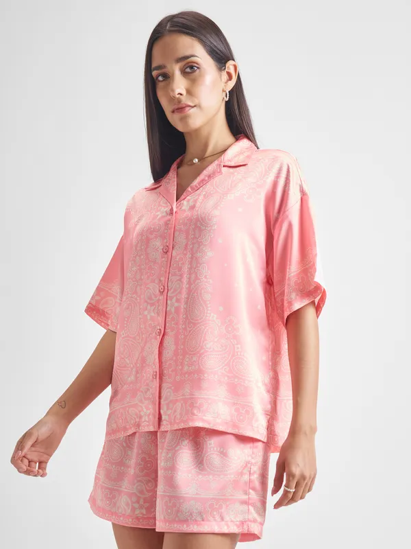 Disney By Tokyo Talkies Women Pink Mickey Mouse Shirt With Shorts Co-Ords