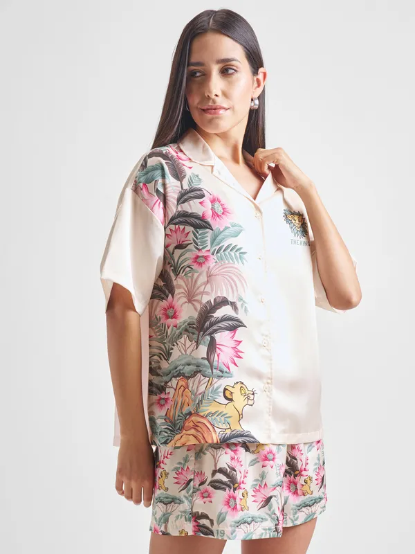 Disney By Tokyo Talkies Women Off White Lion King Shirt With Shorts Co-Ords