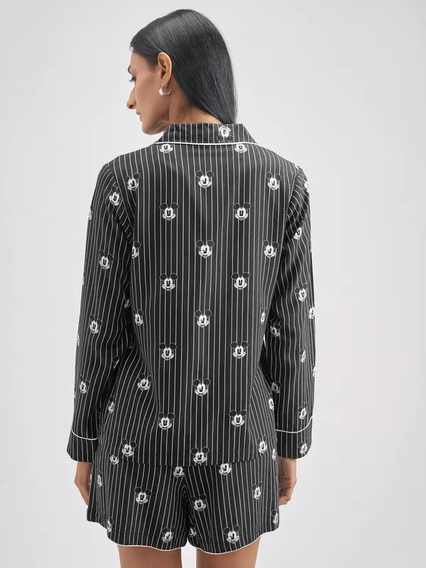 Disney By Tokyo Talkies Women Black Mickey Mouse Shirt With Shorts Co-Ords