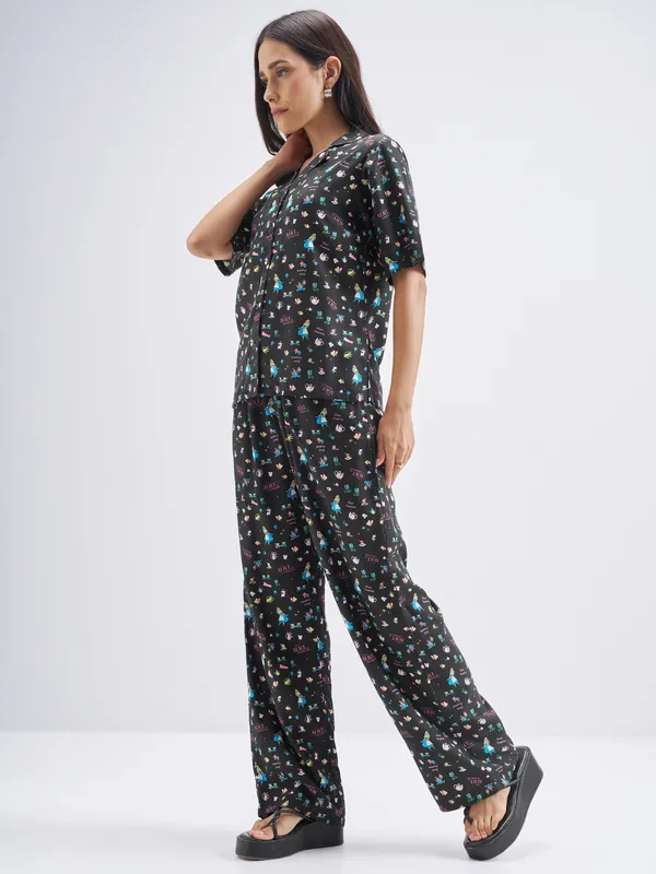 Disney By Tokyo Talkies Women Black Alice Shirt With Trouser Co-Ords
