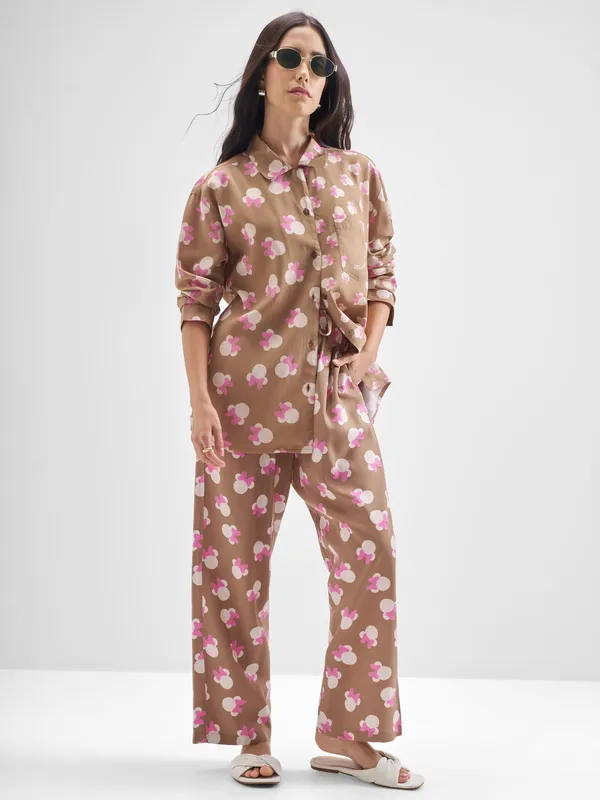 Disney By Tokyo Talkies Women Brown Minnie Mouse Shirt With Trouser Co-Ords