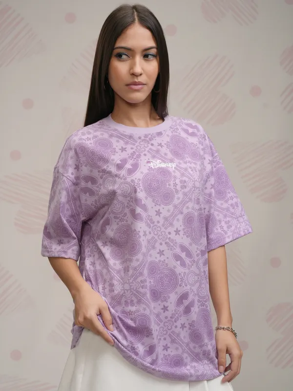 Disney By Tokyo Talkies Women Lavender Mickey Mouse Printed Round Neck T-Shirt