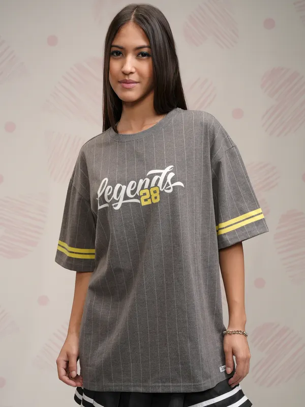Donald Duck Printed Oversized Fit T-Shirt