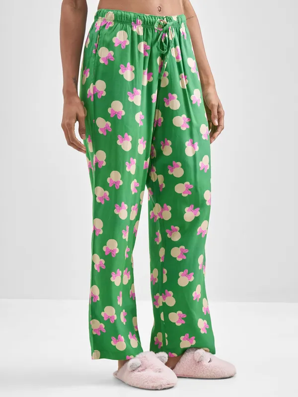 Disney By Tokyo Talkies Women Green Minnie Mouse Printed Regular Fit Regular Trouser