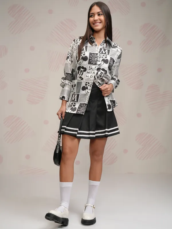 Disney By Tokyo Talkies Women White Minnie Mouse Printed Casual Shirt