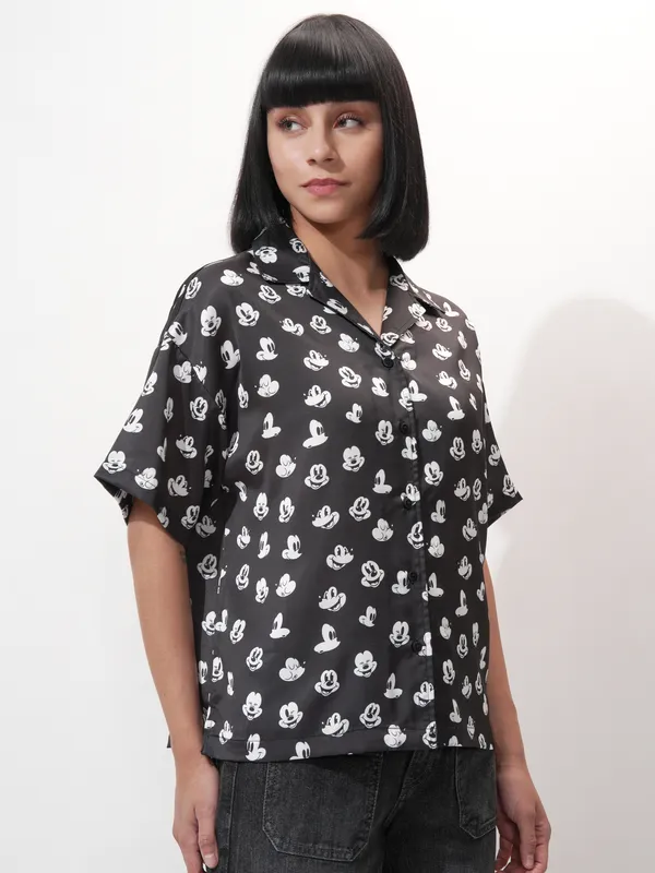 Disney By Tokyo Talkies Women Black Mickey Mouse Printed Casual Shirt