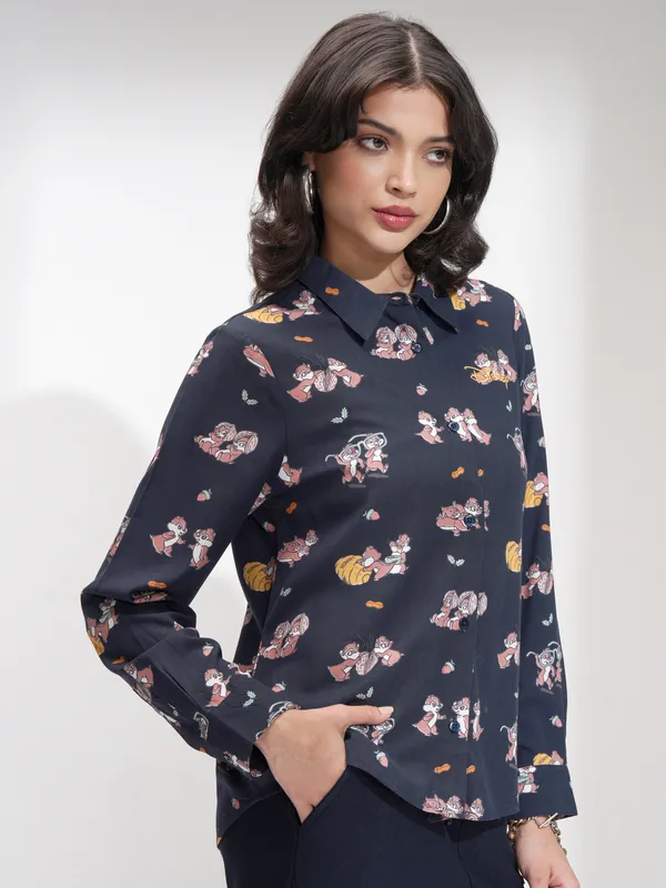 Disney By Tokyo Talkies Women Navy Blue Chip And Dale Printed Casual Shirt
