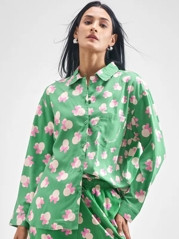 Disney By Tokyo Talkies Women Green Minnie Mouse Printed Casual Shirt