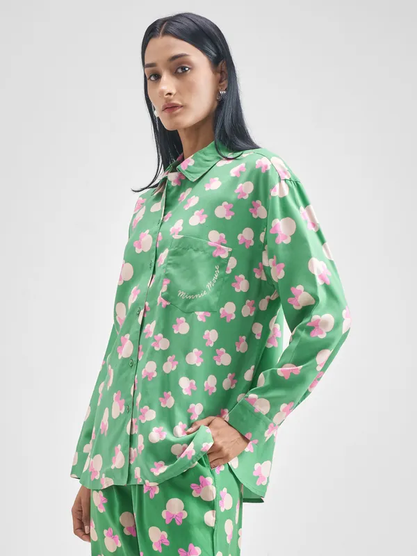 Disney By Tokyo Talkies Women Green Minnie Mouse Printed Casual Shirt