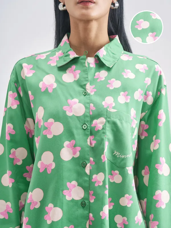 Disney By Tokyo Talkies Women Green Minnie Mouse Printed Casual Shirt