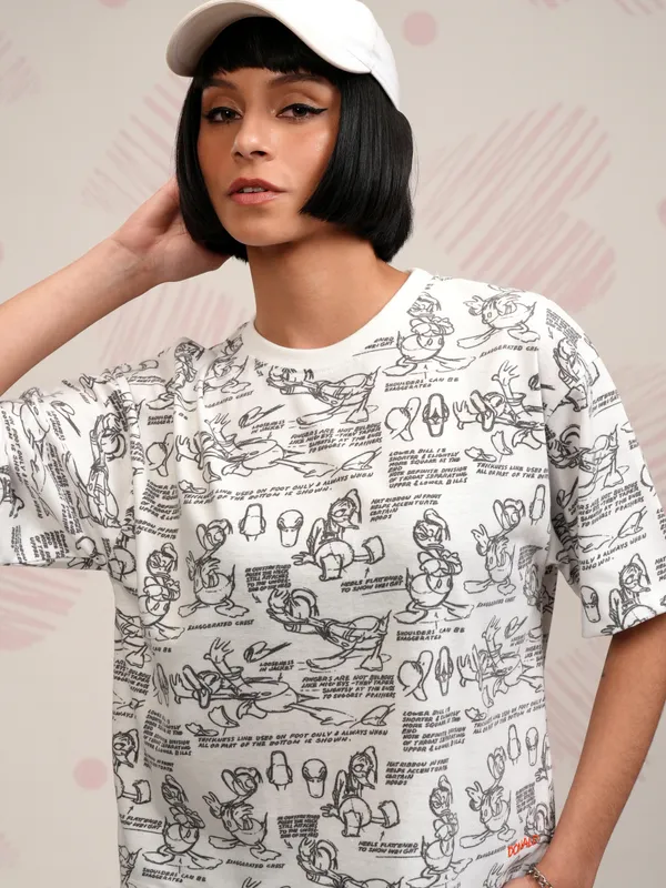 Disney By Tokyo Talkies Women White Donald Duck Printed Round Neck T-Shirt