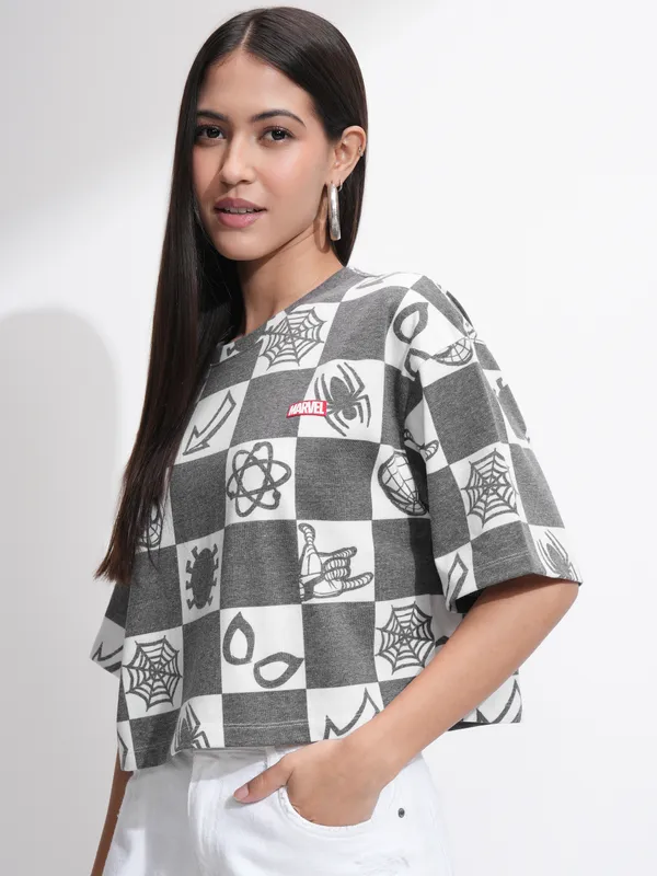 Marvel By Tokyo Talkies Women Black Spider-Man Printed Round Neck T-Shirt