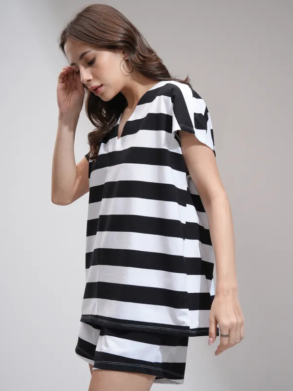 Tokyo Talkies Women Black Top With Short