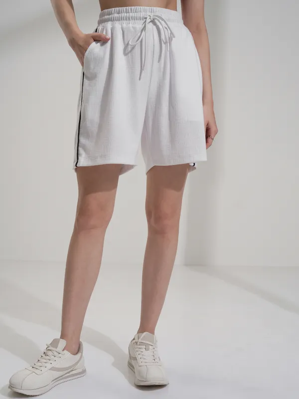 Tokyo Talkies Women White Top With Shorts Co-Ords