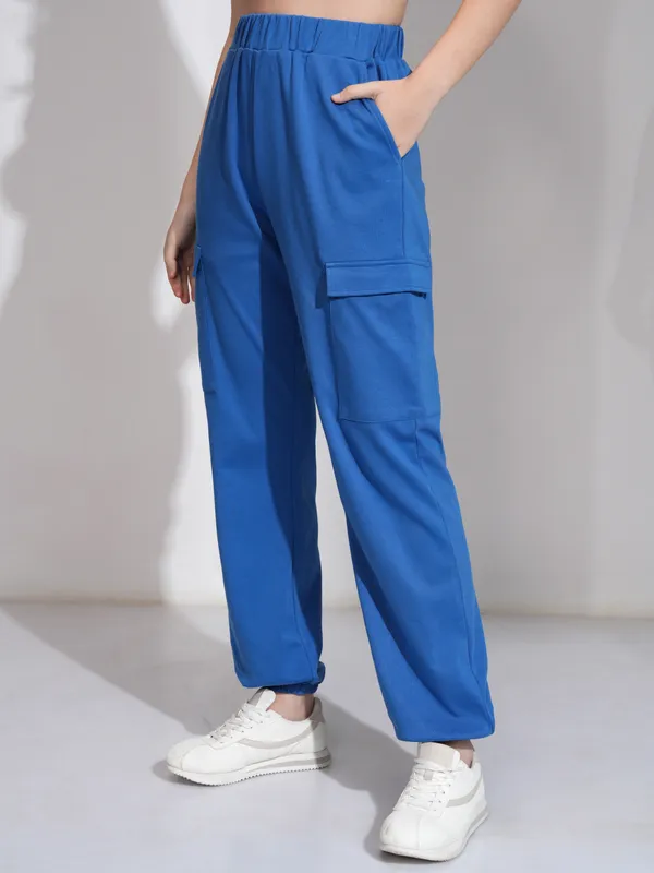 Tokyo Talkies Women Blue T-Shirt With Joggers Co-Ords