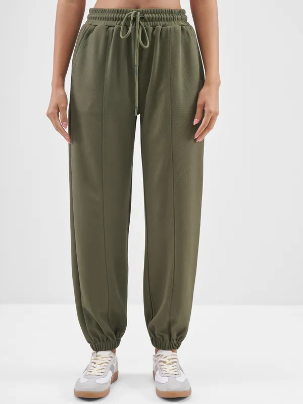 Women Top With Joggers Co-Ords