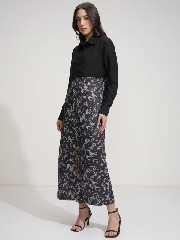 Tokyo Talkies Women Black Printed Bodycon Dress