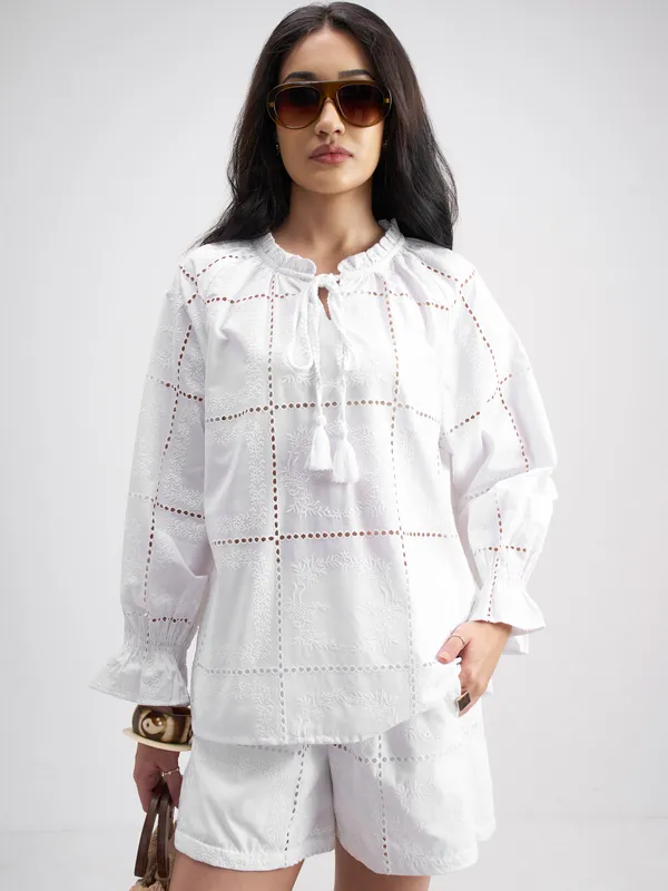 Tokyo Talkies Women White Top With Shorts Co-Ords