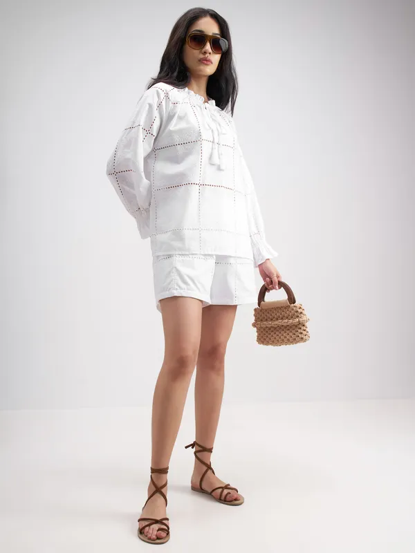 Tokyo Talkies Women White Top With Shorts Co-Ords