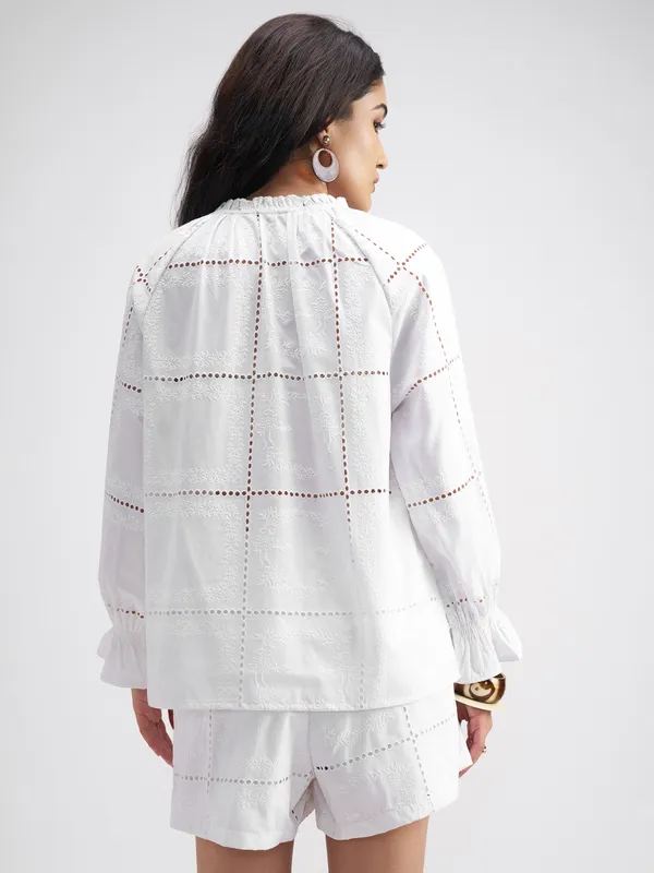 Tokyo Talkies Women White Top With Shorts Co-Ords