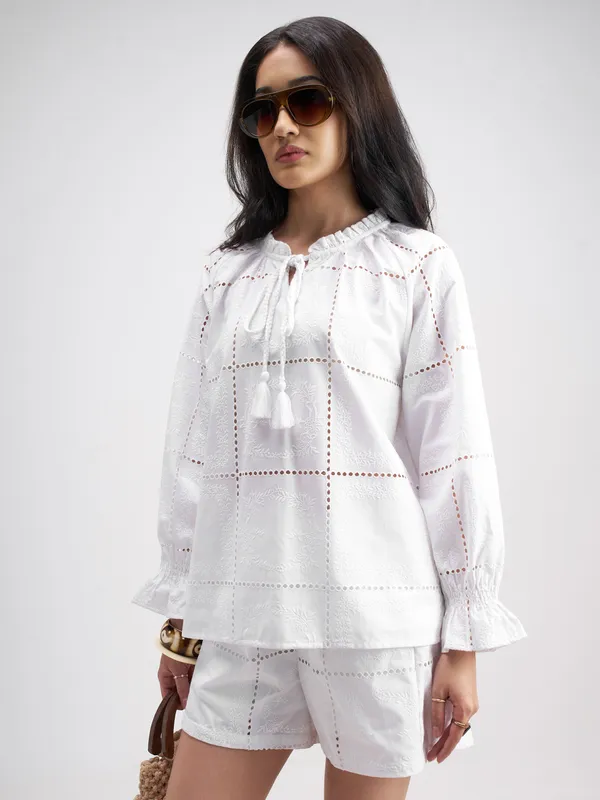 Tokyo Talkies Women White Top With Shorts Co-Ords