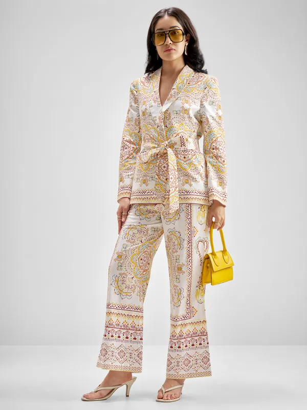 Chic By Tokyo Talkies Women Multi Blazer With Trouser Co-Ords