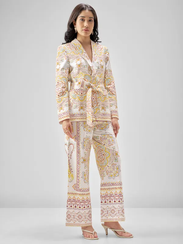 Chic By Tokyo Talkies Women Multi Blazer With Trouser Co-Ords