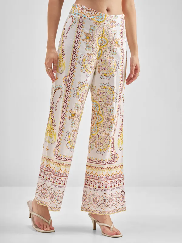 Chic By Tokyo Talkies Women Multi Blazer With Trouser Co-Ords