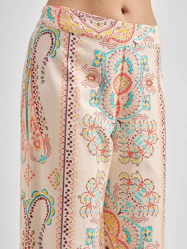 Chic By Tokyo Talkies Women Multi Blazer With Trouser Co-Ords