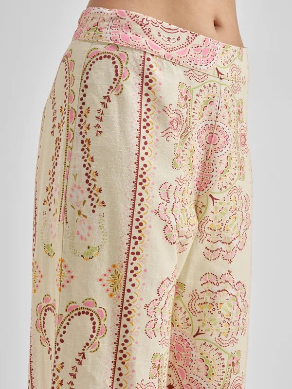 Chic By Tokyo Talkies Women Multi Blazer With Trouser Co-Ords