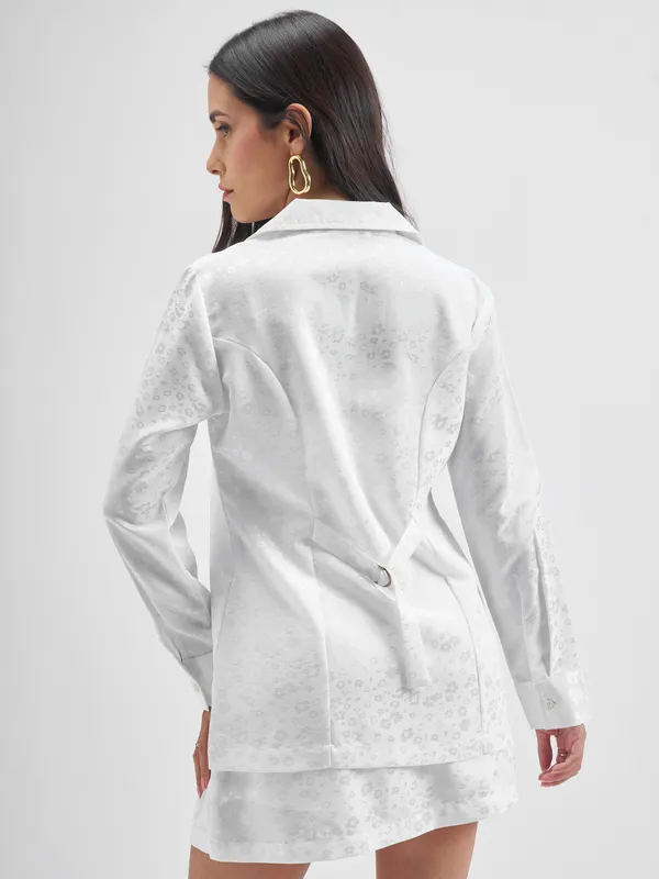 Chic By Tokyo Talkies Women White Coat With Skirt Co-Ords